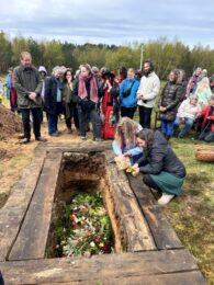 Graveside in the Green Burial Ground
